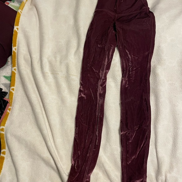 Velvet lululemon leggings - Picture 1 of 5